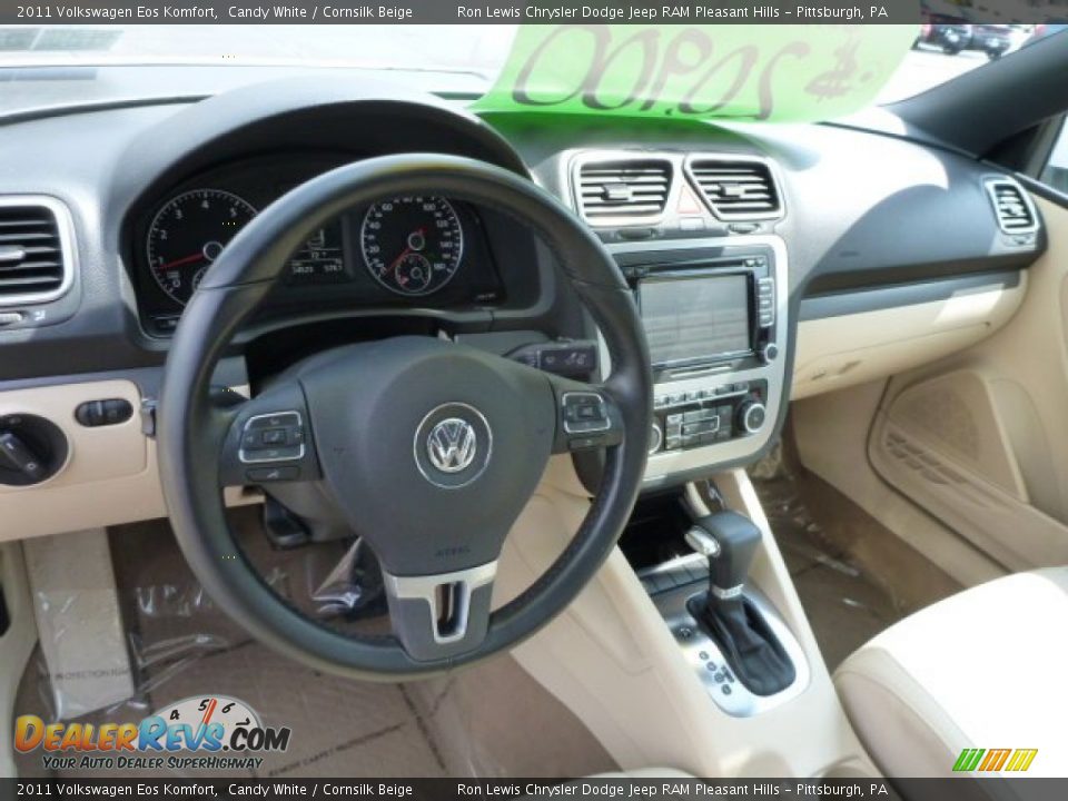 2011 Volkswagen Eos Komfort Candy White / Cornsilk Beige Photo #10