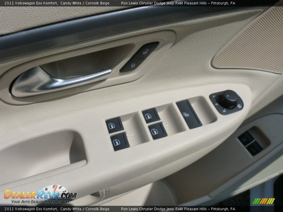 2011 Volkswagen Eos Komfort Candy White / Cornsilk Beige Photo #11