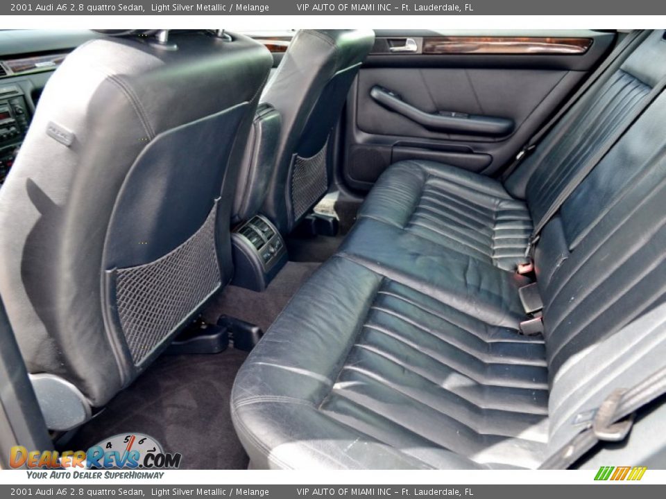 Rear Seat of 2001 Audi A6 2.8 quattro Sedan Photo #17