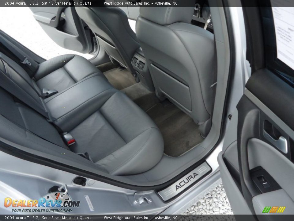 2004 Acura TL 3.2 Satin Silver Metallic / Quartz Photo #12