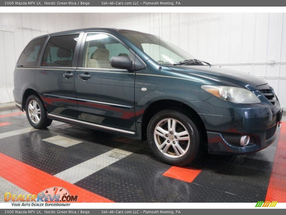 Front 3/4 View of 2006 Mazda MPV LX Photo #6