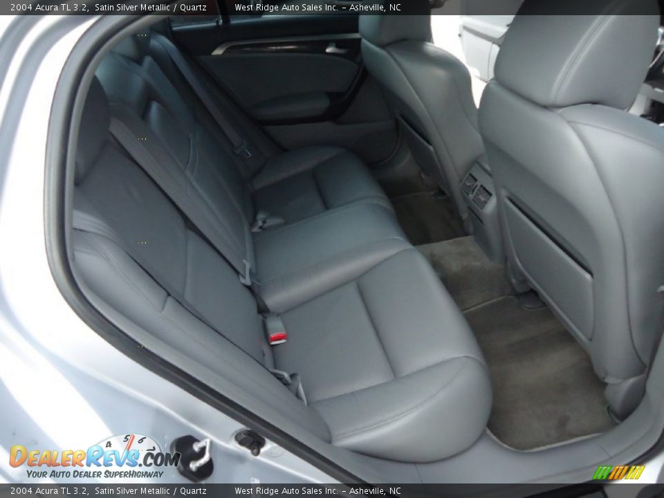 2004 Acura TL 3.2 Satin Silver Metallic / Quartz Photo #33