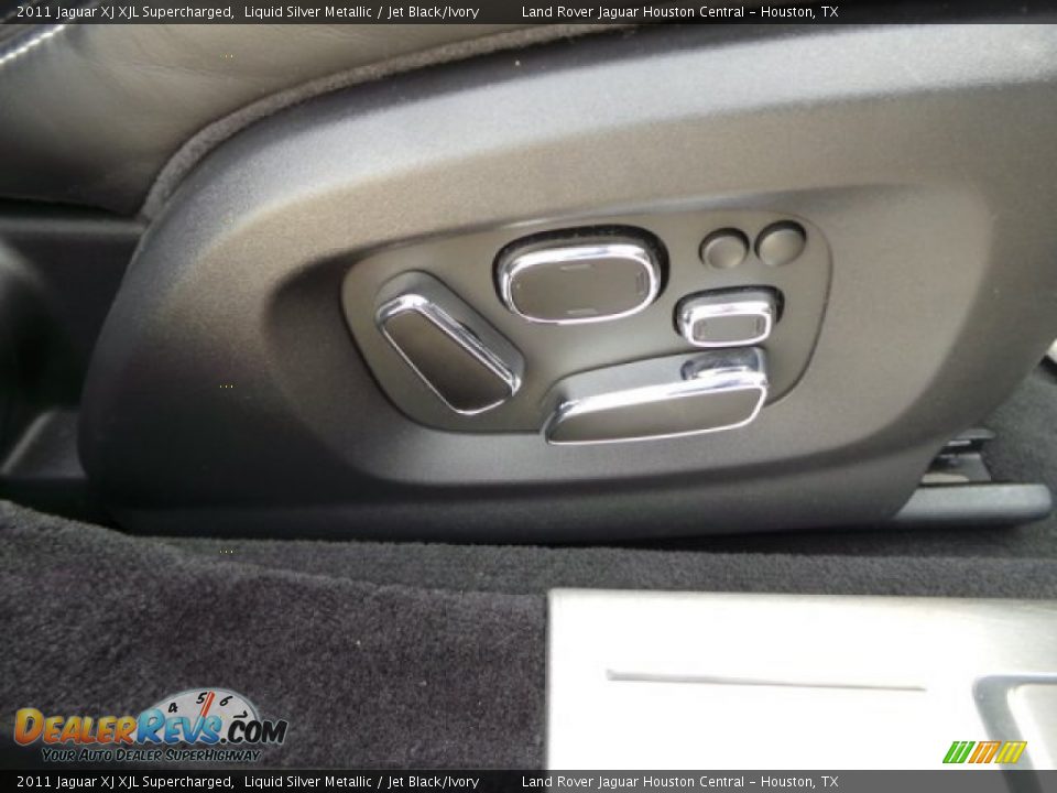 2011 Jaguar XJ XJL Supercharged Liquid Silver Metallic / Jet Black/Ivory Photo #29