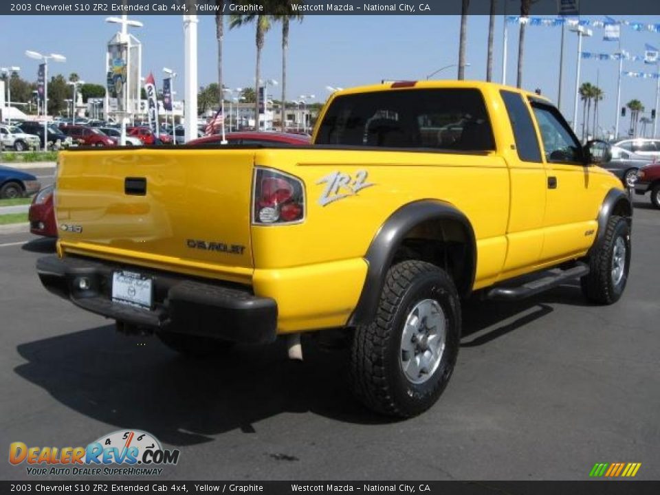 2003 Chevrolet S10 ZR2 Extended Cab 4x4 Yellow / Graphite Photo #4