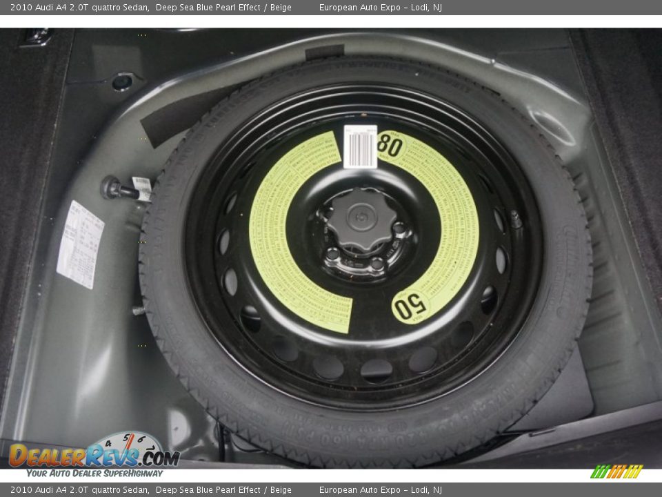 2010 Audi A4 2.0T quattro Sedan Deep Sea Blue Pearl Effect / Beige Photo #22