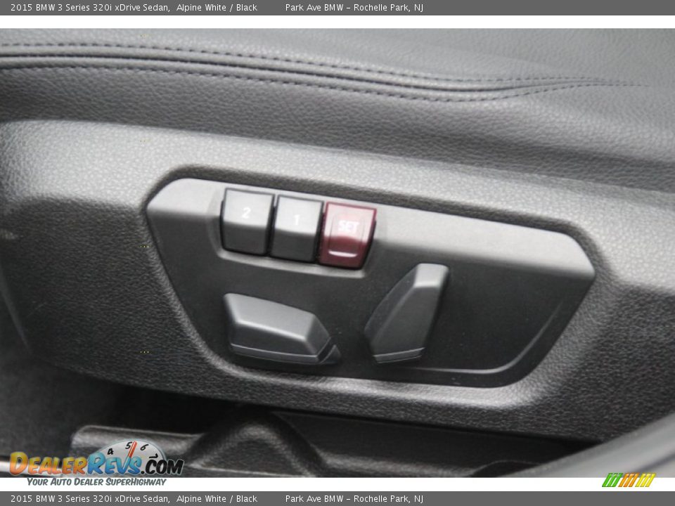 2015 BMW 3 Series 320i xDrive Sedan Alpine White / Black Photo #12
