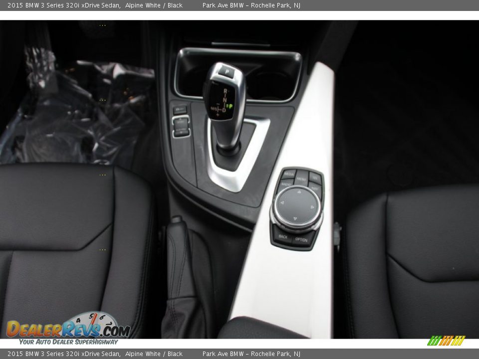 2015 BMW 3 Series 320i xDrive Sedan Alpine White / Black Photo #17