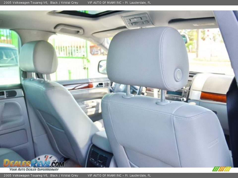2005 Volkswagen Touareg V6 Black / Kristal Grey Photo #22