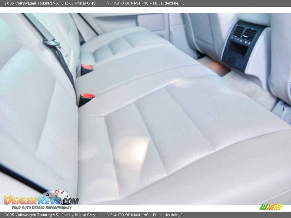 2005 Volkswagen Touareg V6 Black / Kristal Grey Photo #24
