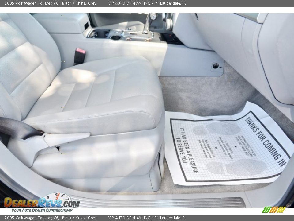 2005 Volkswagen Touareg V6 Black / Kristal Grey Photo #28