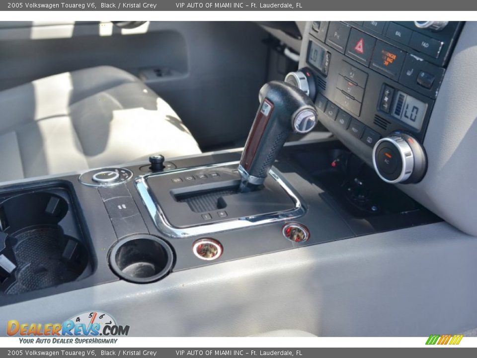 2005 Volkswagen Touareg V6 Black / Kristal Grey Photo #33