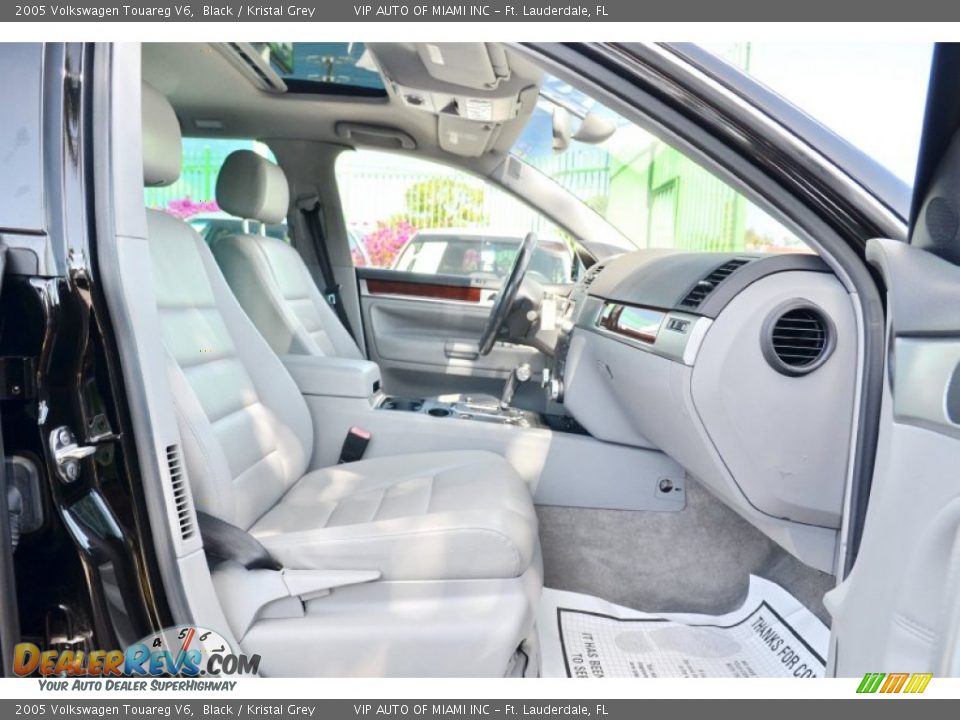 2005 Volkswagen Touareg V6 Black / Kristal Grey Photo #36