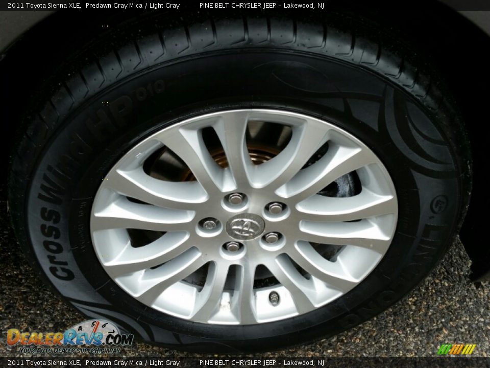 2011 Toyota Sienna XLE Predawn Gray Mica / Light Gray Photo #4