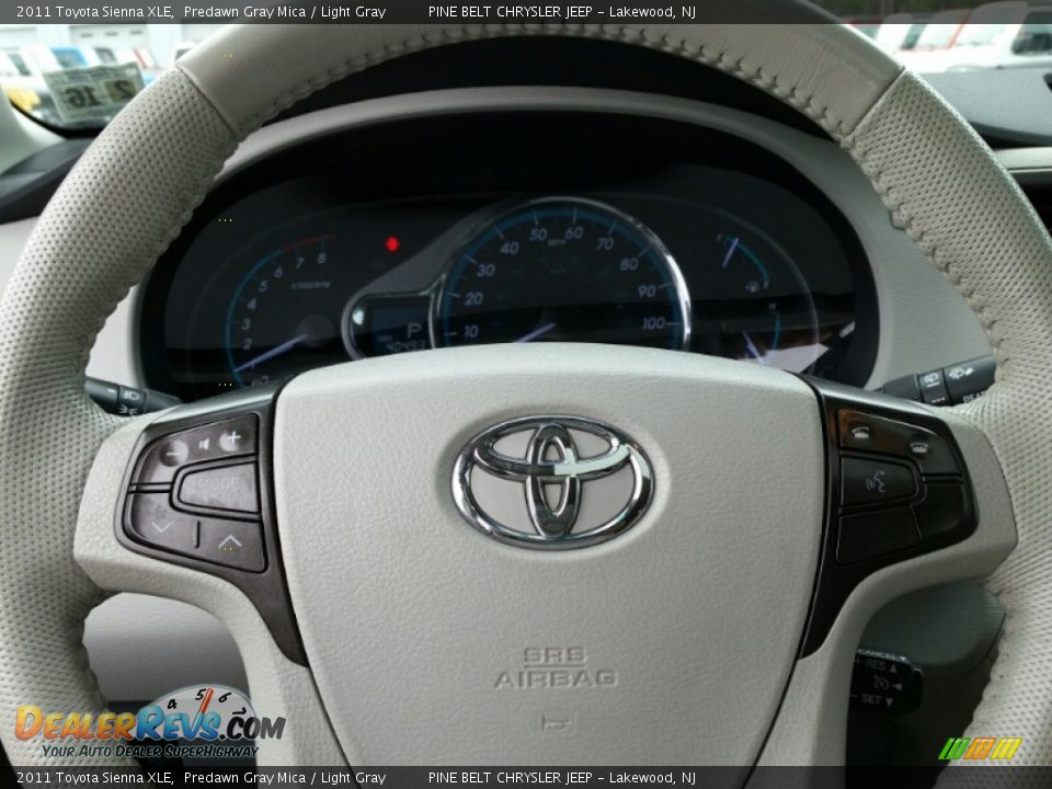 2011 Toyota Sienna XLE Predawn Gray Mica / Light Gray Photo #17