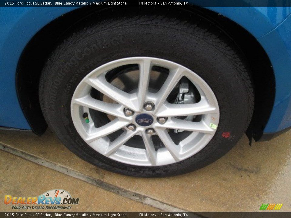 2015 Ford Focus SE Sedan Blue Candy Metallic / Medium Light Stone Photo #2