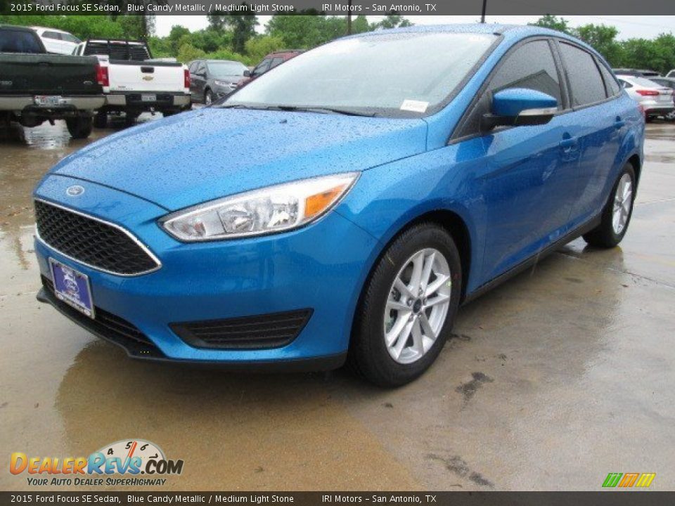 2015 Ford Focus SE Sedan Blue Candy Metallic / Medium Light Stone Photo #5