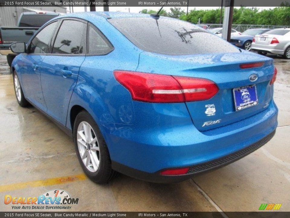 2015 Ford Focus SE Sedan Blue Candy Metallic / Medium Light Stone Photo #6