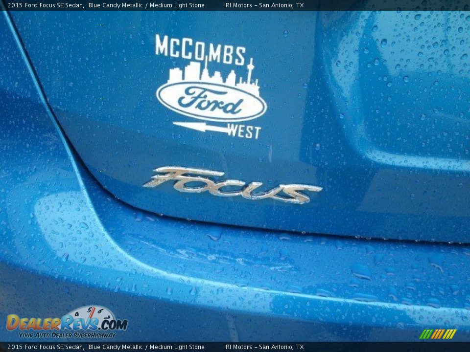 2015 Ford Focus SE Sedan Blue Candy Metallic / Medium Light Stone Photo #9
