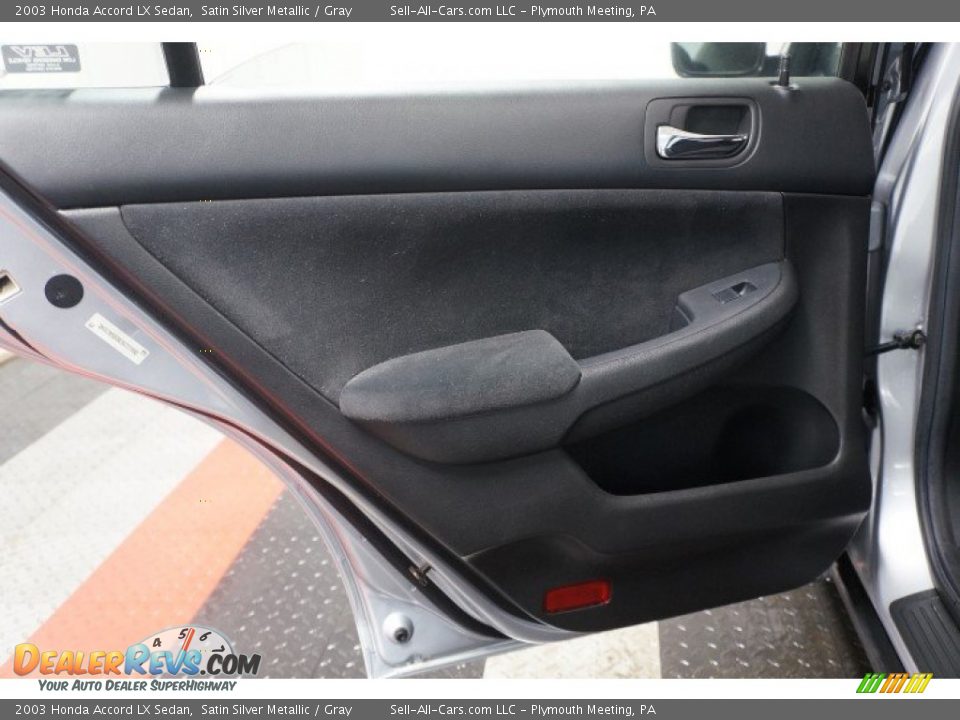2003 Honda Accord LX Sedan Satin Silver Metallic / Gray Photo #15