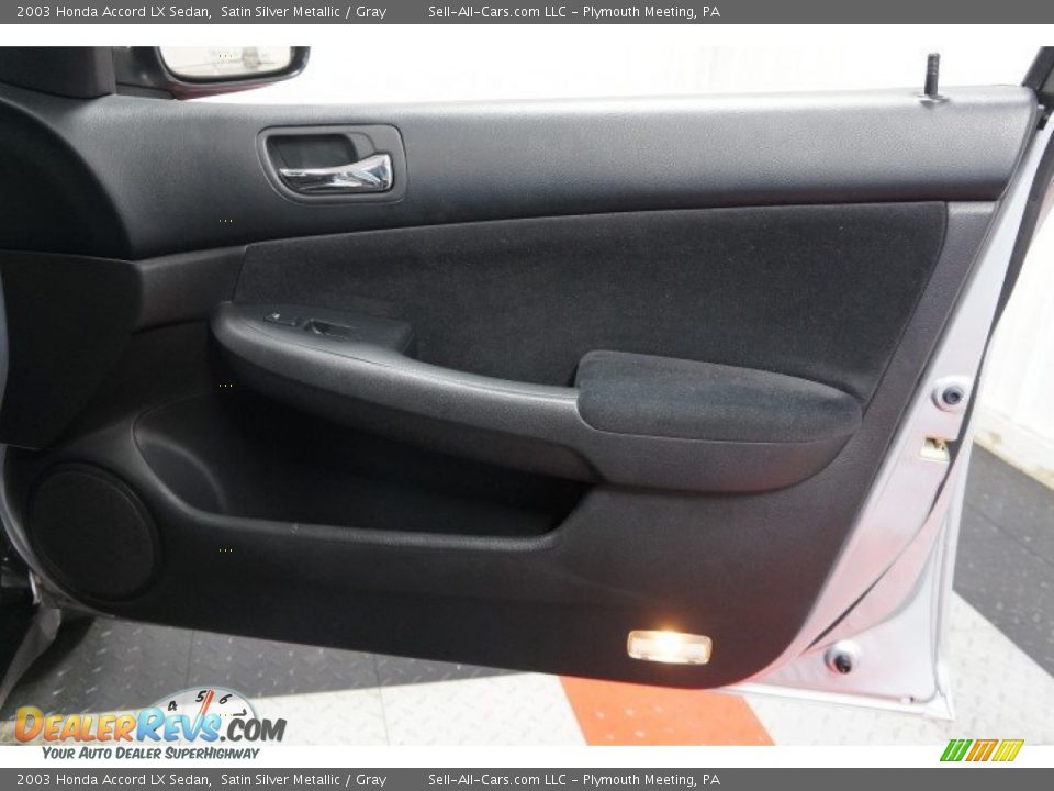 2003 Honda Accord LX Sedan Satin Silver Metallic / Gray Photo #17