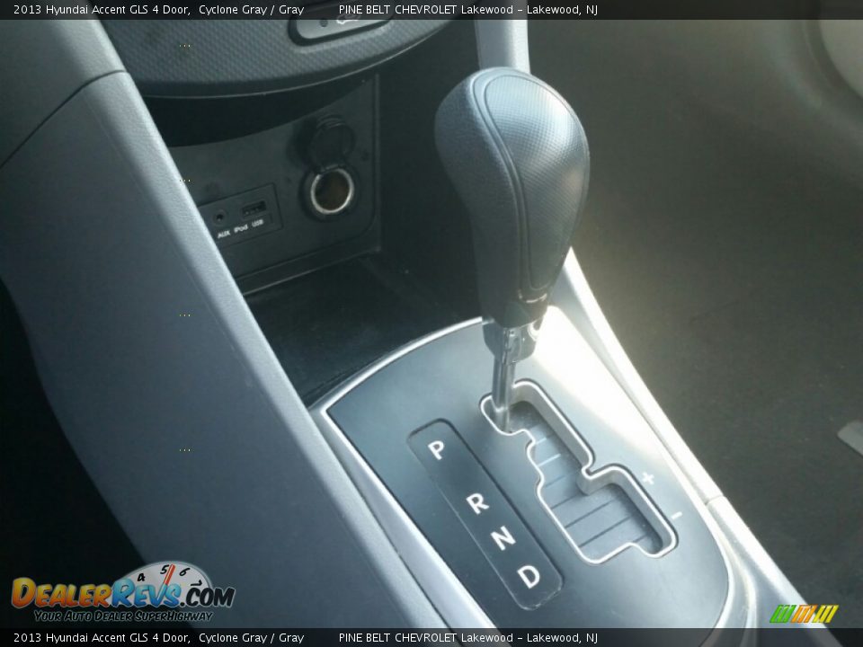 2013 Hyundai Accent GLS 4 Door Cyclone Gray / Gray Photo #28