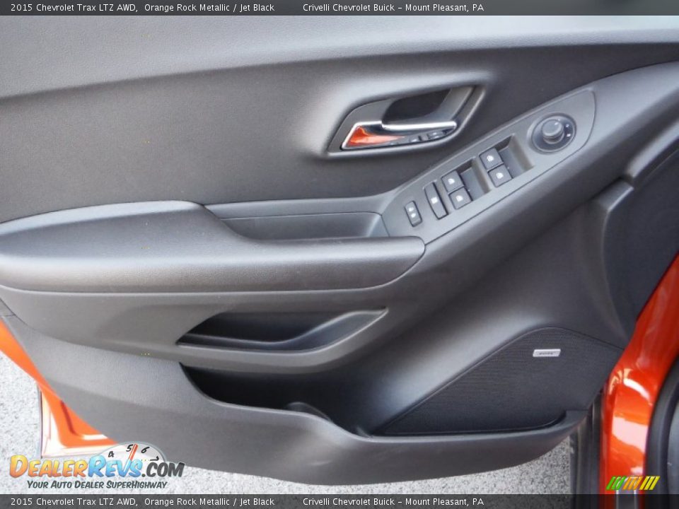 Door Panel of 2015 Chevrolet Trax LTZ AWD Photo #11