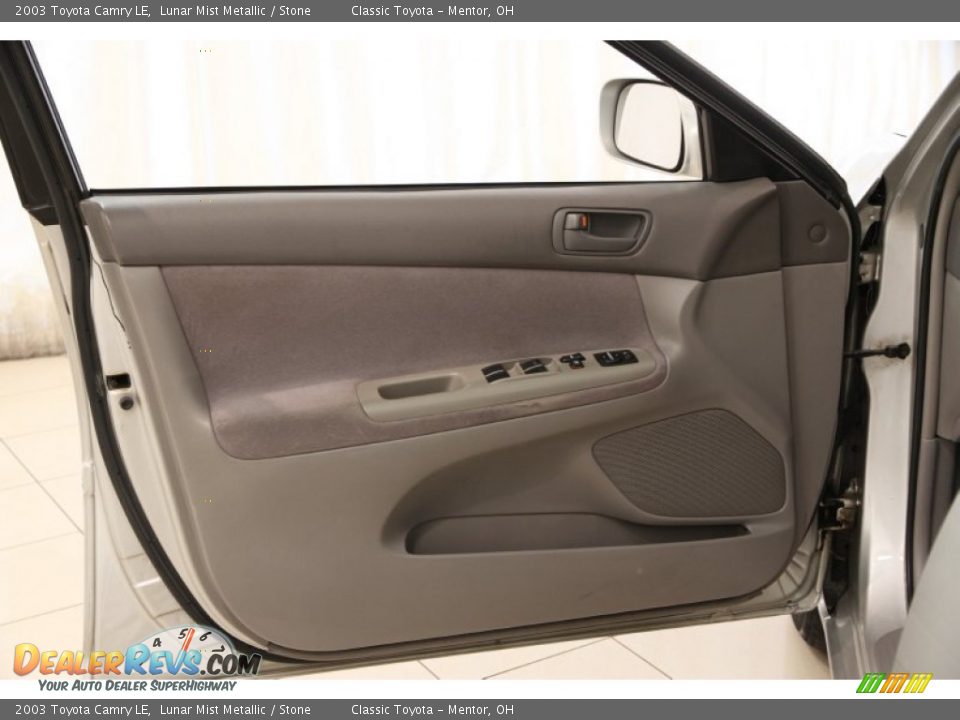 2003 Toyota Camry LE Lunar Mist Metallic / Stone Photo #4