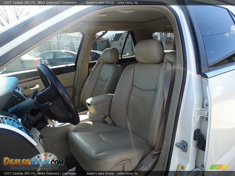 2007 Cadillac SRX V6 White Diamond / Cashmere Photo #5