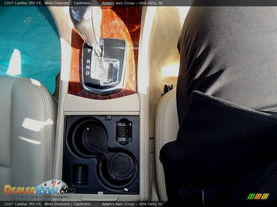 2007 Cadillac SRX V6 White Diamond / Cashmere Photo #11