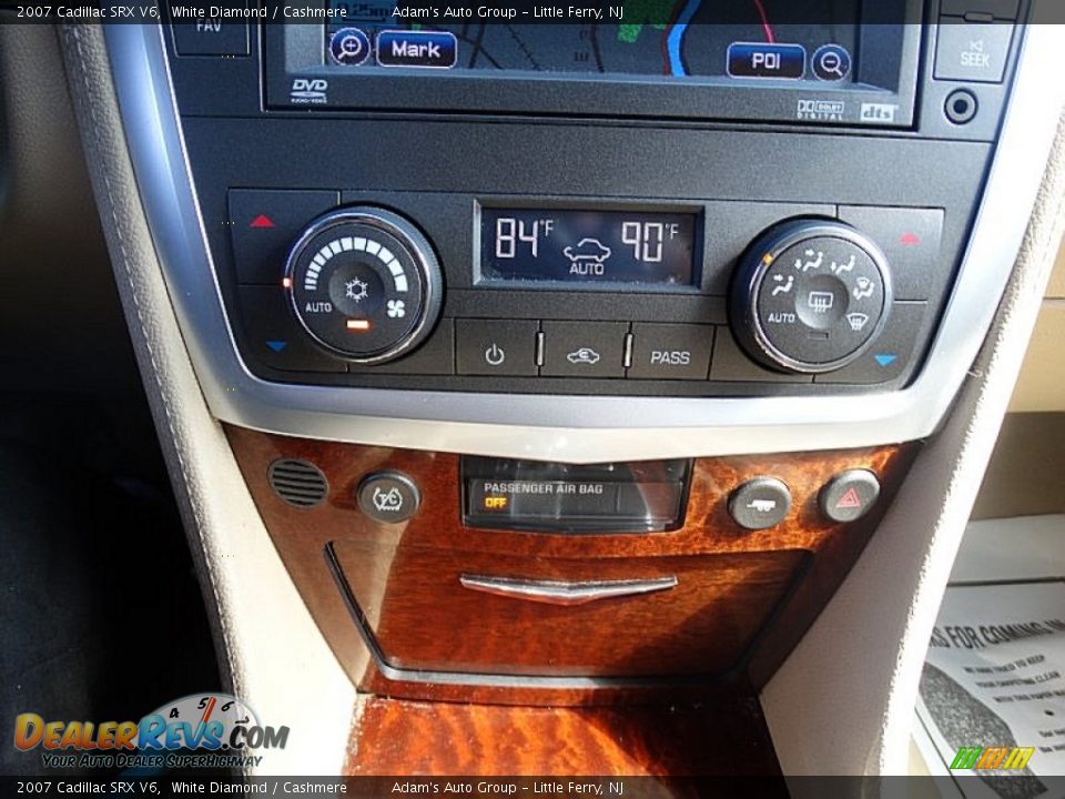2007 Cadillac SRX V6 White Diamond / Cashmere Photo #12