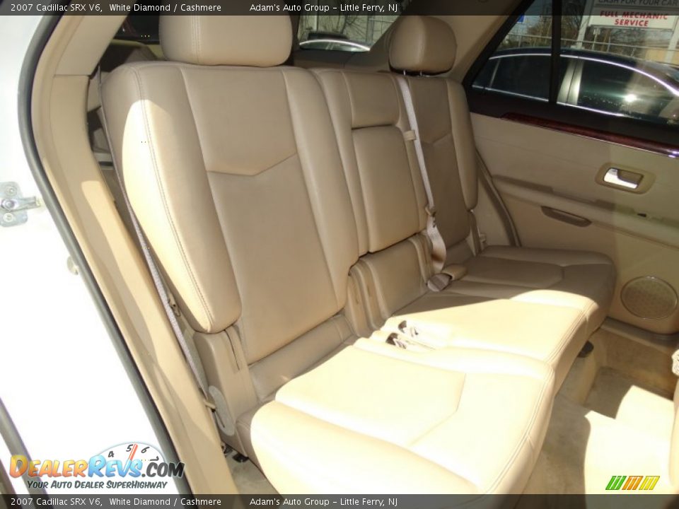 2007 Cadillac SRX V6 White Diamond / Cashmere Photo #13