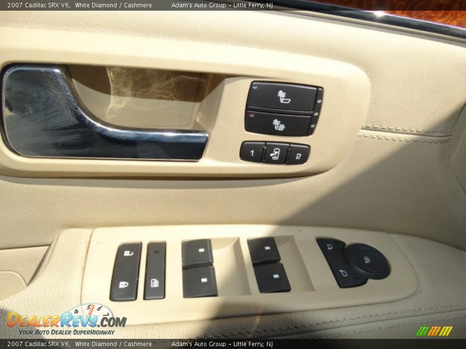 2007 Cadillac SRX V6 White Diamond / Cashmere Photo #20
