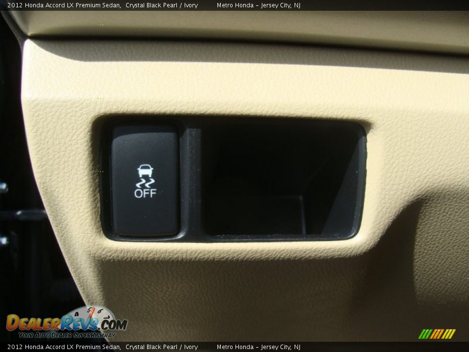 2012 Honda Accord LX Premium Sedan Crystal Black Pearl / Ivory Photo #14