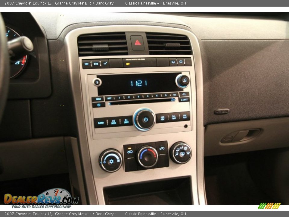 Controls of 2007 Chevrolet Equinox LS Photo #8