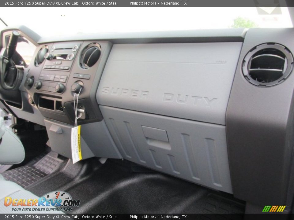 2015 Ford F250 Super Duty XL Crew Cab Oxford White / Steel Photo #16