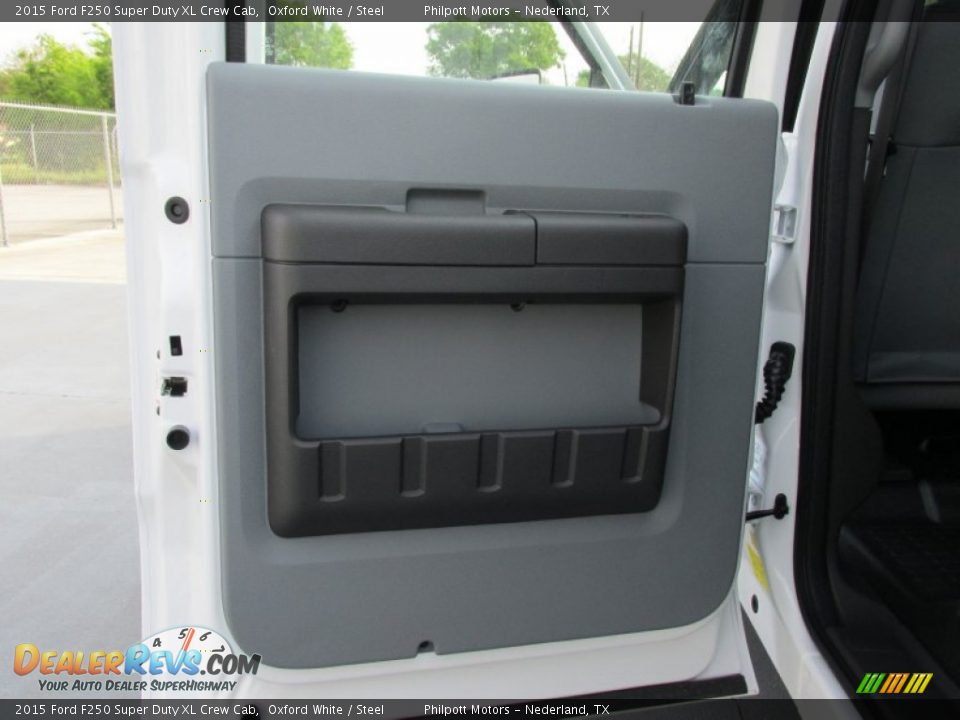 2015 Ford F250 Super Duty XL Crew Cab Oxford White / Steel Photo #17