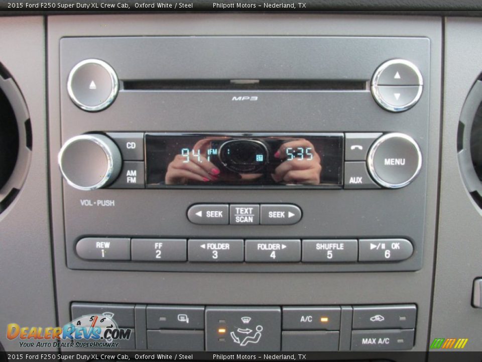 2015 Ford F250 Super Duty XL Crew Cab Oxford White / Steel Photo #25