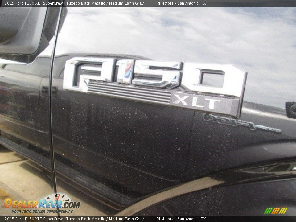 2015 Ford F150 XLT SuperCrew Tuxedo Black Metallic / Medium Earth Gray Photo #3
