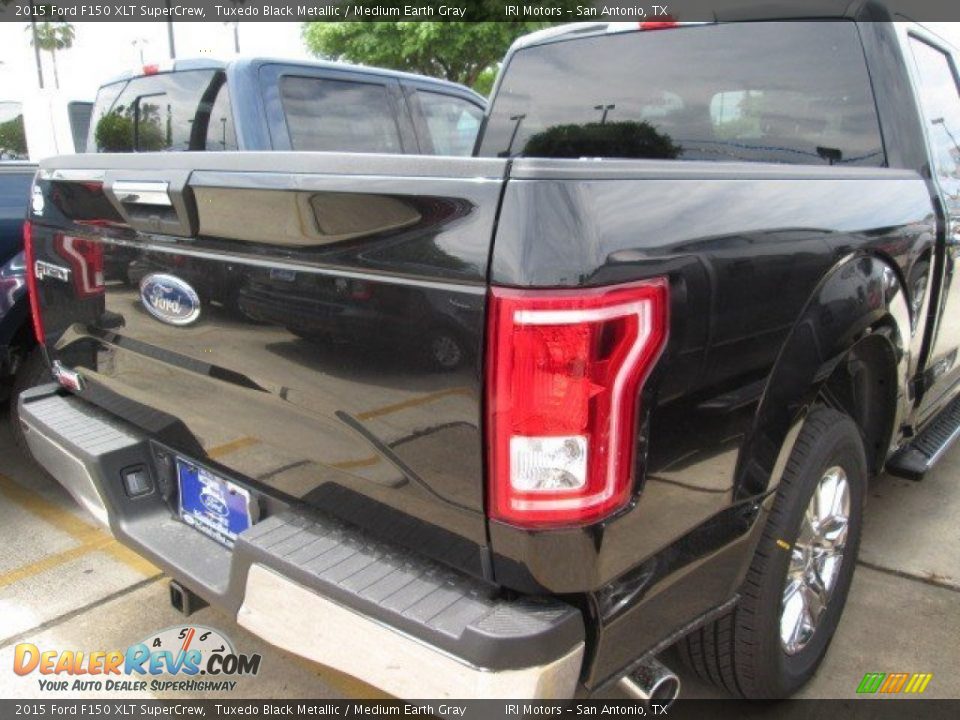 2015 Ford F150 XLT SuperCrew Tuxedo Black Metallic / Medium Earth Gray Photo #13