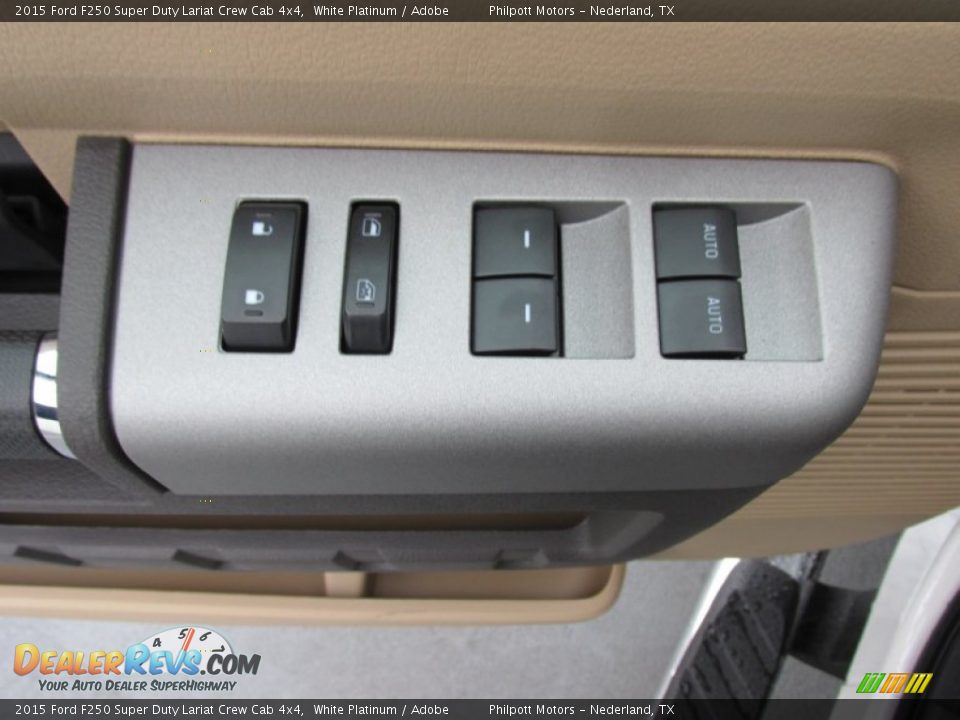 2015 Ford F250 Super Duty Lariat Crew Cab 4x4 White Platinum / Adobe Photo #25