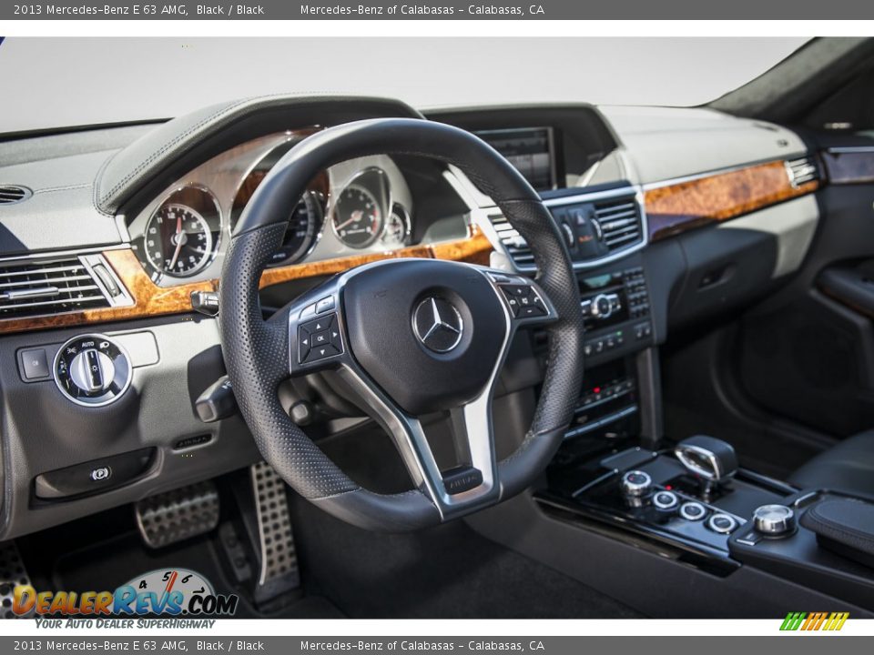 Dashboard of 2013 Mercedes-Benz E 63 AMG Photo #17