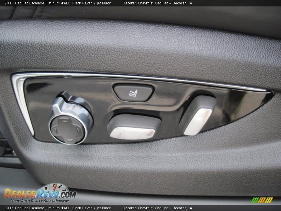 Controls of 2015 Cadillac Escalade Platinum 4WD Photo #15