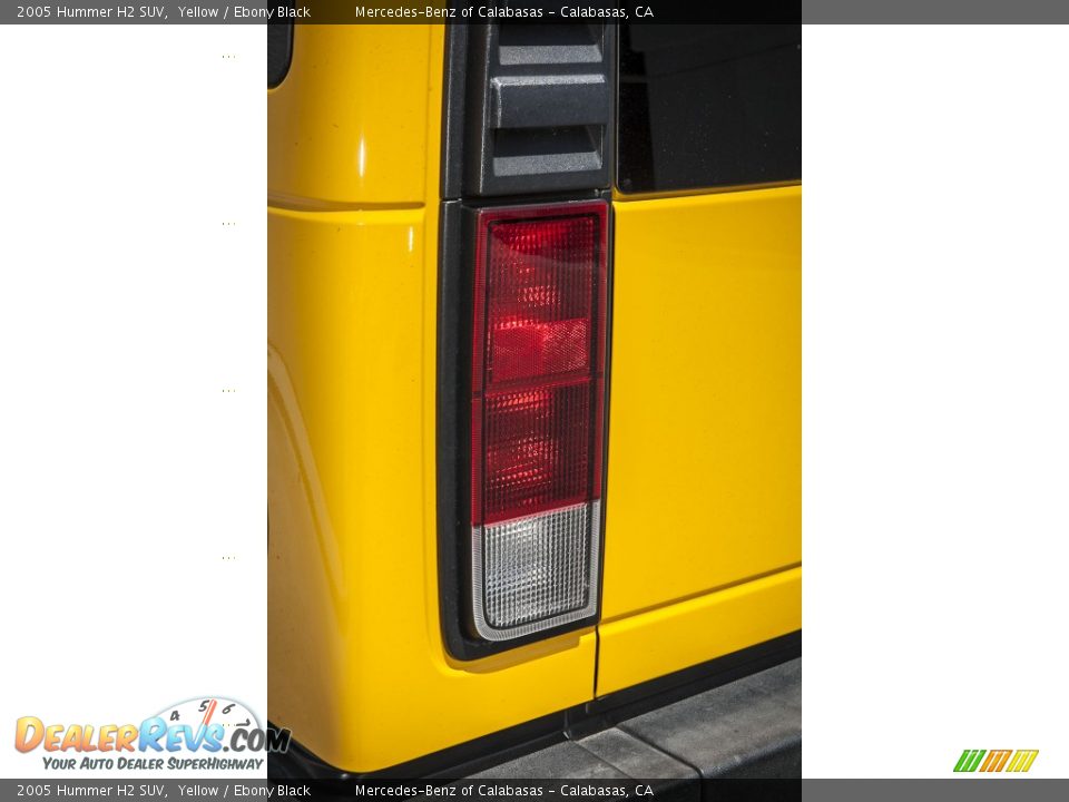 2005 Hummer H2 SUV Yellow / Ebony Black Photo #26