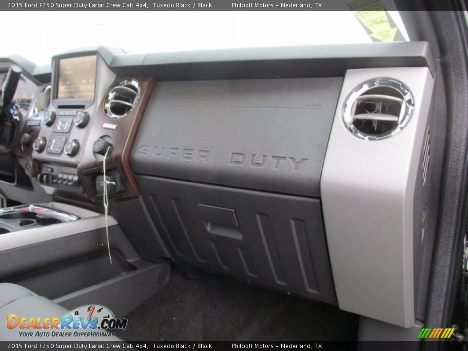 2015 Ford F250 Super Duty Lariat Crew Cab 4x4 Tuxedo Black / Black Photo #19