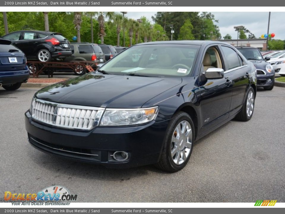 Front 3/4 View of 2009 Lincoln MKZ Sedan Photo #7