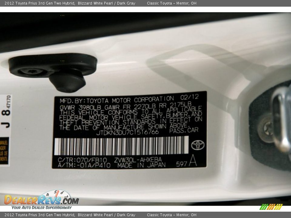2012 Toyota Prius 3rd Gen Two Hybrid Blizzard White Pearl / Dark Gray Photo #18