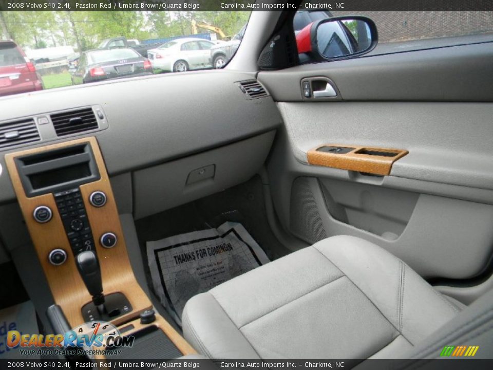 Front Seat of 2008 Volvo S40 2.4i Photo #14
