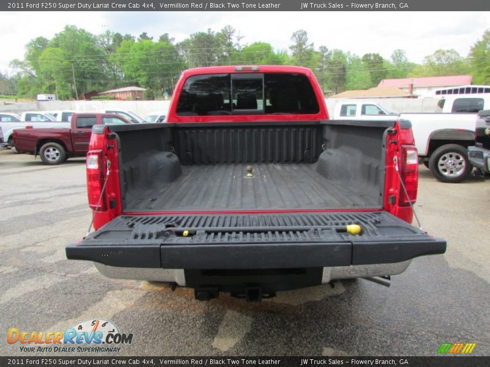 2011 Ford F250 Super Duty Lariat Crew Cab 4x4 Vermillion Red / Black Two Tone Leather Photo #11
