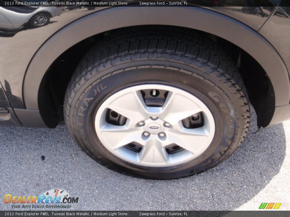 2013 Ford Explorer FWD Tuxedo Black Metallic / Medium Light Stone Photo #3