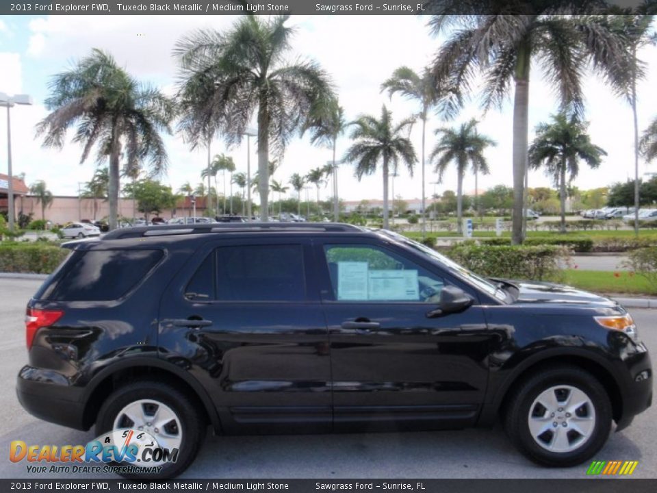 2013 Ford Explorer FWD Tuxedo Black Metallic / Medium Light Stone Photo #5